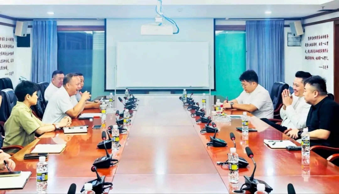 江东金融湾到访海口市国有资产监督管理委员会